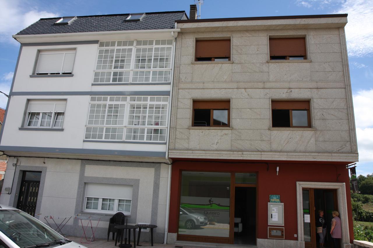הוסטל פאלאס דה ריי Albergue Outeiro מראה חיצוני תמונה